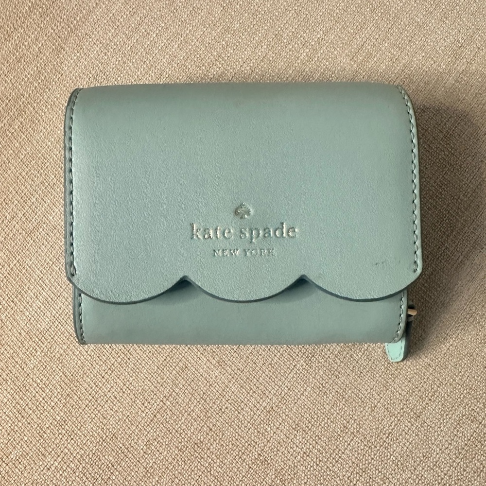 Kate Spade Scallop Wallet Light Blue